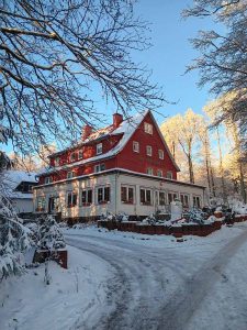 la_herberge_2025_11-19_900x1200